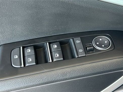 New 2025 Kia Soul LX image 13