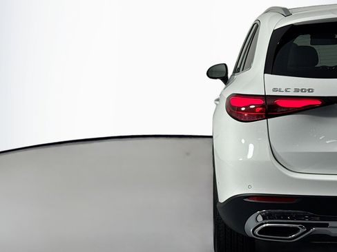 New 2026 Mercedes-Benz GLC 300 4MATIC image 14