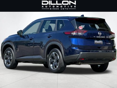 Used 2024 Nissan Rogue SV AWD/4WD image 6