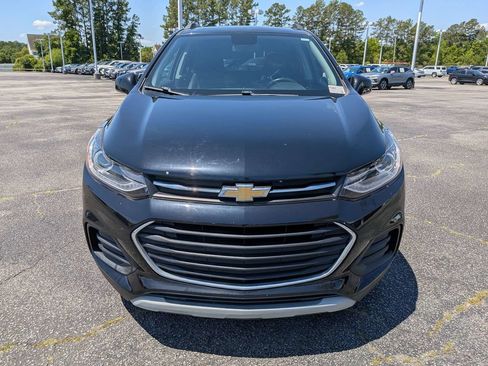 Used 2022 Chevrolet Trax LT w/ Driver Confidence Package AWD/4WD image 11