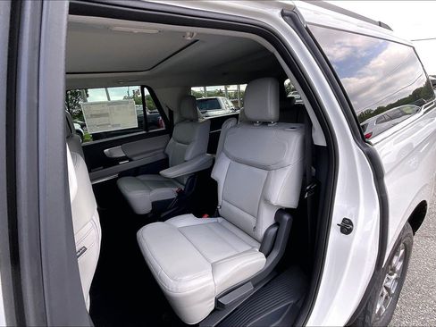 New 2026 Ford Expedition Max Active AWD/4WD image 10