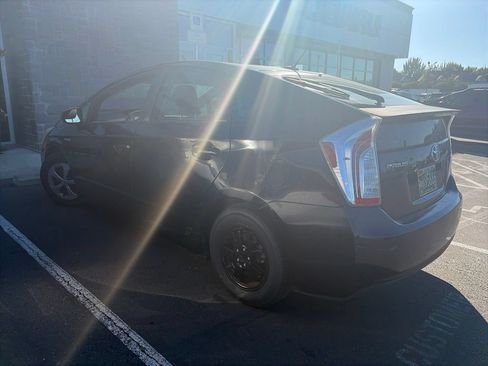 Used 2013 Toyota Prius Three w/ Protection Pkg FWD image 4