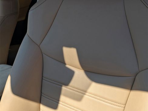 Used 2024 Toyota RAV4 XLE Premium image 5