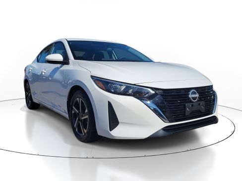 Certified 2024 Nissan Sentra SV image 2