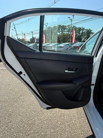 Used 2023 Nissan Sentra SV FWD image 16