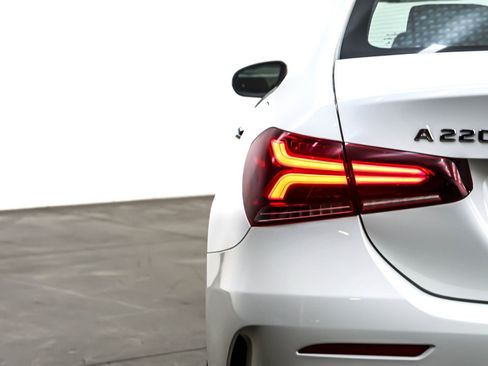 Used 2022 Mercedes-Benz A 220 image 15