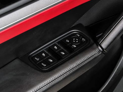 Used 2024 Porsche Cayenne Base image 46