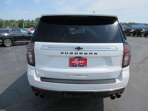 Used 2021 Chevrolet Suburban High Country w/ Premium Package 2 AWD/4WD image 7