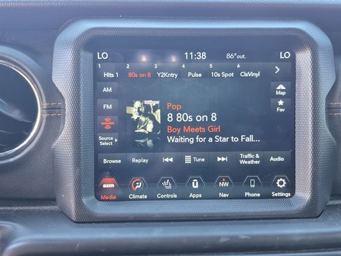 Used 2021 Jeep Wrangler Unlimited Sahara AWD/4WD image 28