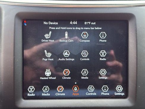 Certified 2022 Jeep Cherokee Latitude w/ Sun & Sound Group AWD/4WD image 19