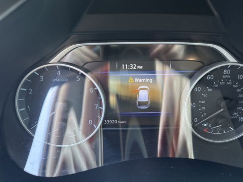 Used 2022 Nissan Murano SV image 11