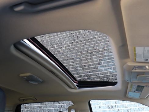 Used 2016 Toyota Tundra Platinum image 30