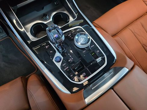 New 2026 BMW ALPINA XB7 AWD/4WD image 16