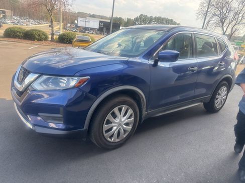 Used 2020 Nissan Rogue S image 24