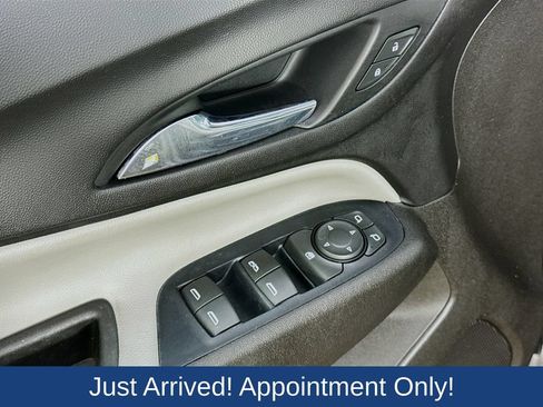 Used 2019 Chevrolet Equinox LS w/ LS Convenience Package AWD/4WD image 20