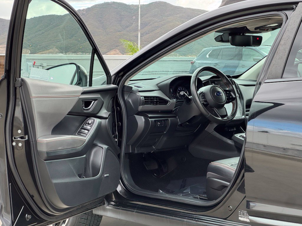 Certified 2024 Subaru Crosstrek 2.5i Limited w/ Crosstrek Mirror Package AWD/4WD image 9