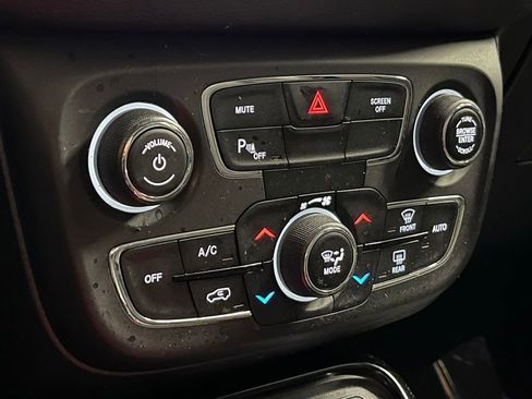 Used 2019 Jeep Compass Altitude image 10