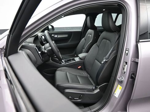 New 2026 Volvo XC40 B5 Ultra w/ Protection Package Premier image 20