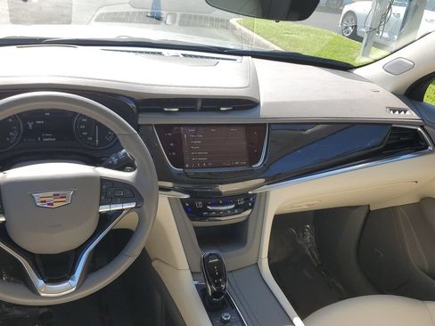 Certified 2024 Cadillac XT6 Premium Luxury w/ Technology Package FWD image 19