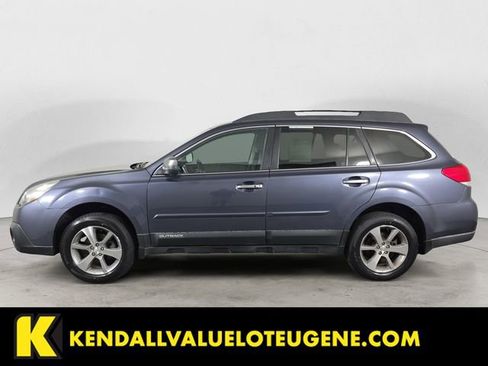 Used 2014 Subaru Outback 2.5i Limited AWD/4WD image 2