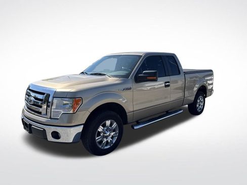 Used 2011 Ford F150 XLT w/ XLT Chrome Pkg RWD image 2