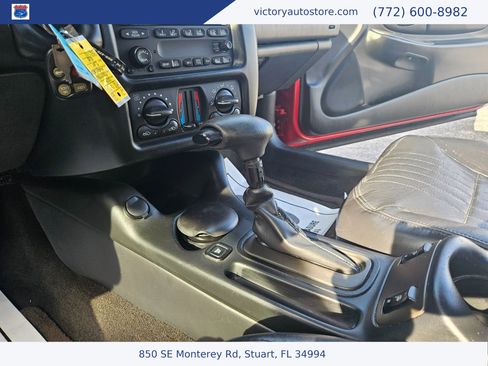 Used 2004 Chevrolet Monte Carlo SS w/ Dale Earnhardt Jr. Package image 25