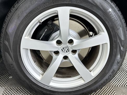 Used 2021 Porsche Macan image 30