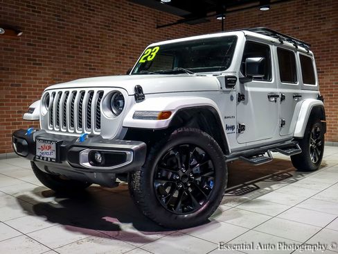 Used 2023 Jeep Wrangler Unlimited Sahara w/ Cold Weather Group image 2