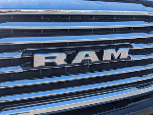 Used 2022 RAM 2500 Limited AWD/4WD image 12