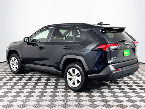 Used 2019 Toyota RAV4 LE image 6