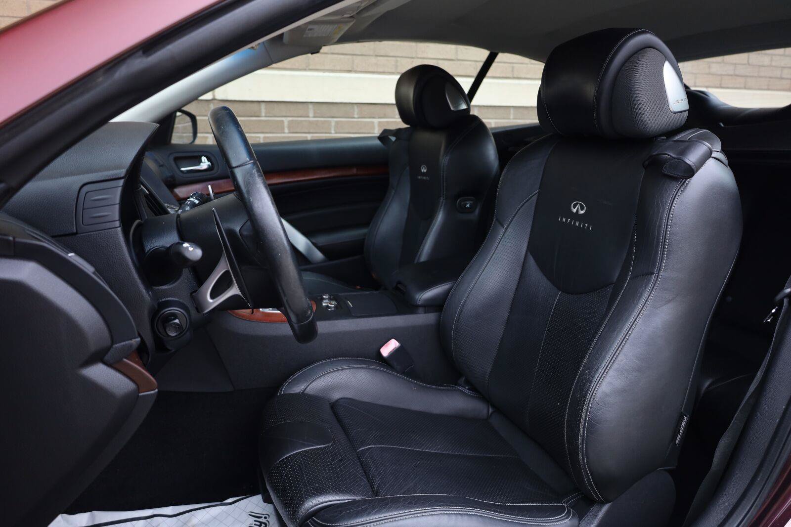 Used 2009 INFINITI G37 Convertible w/ Premium Pkg RWD image 24