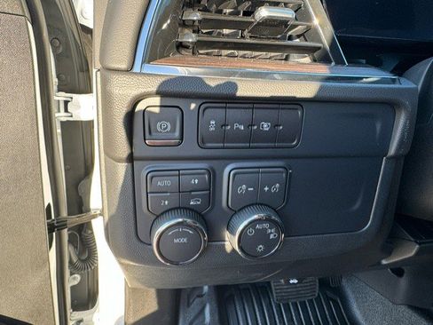 New 2025 Chevrolet Tahoe 4WD image 15