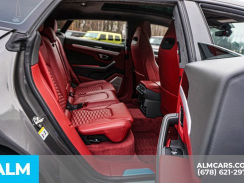 Used 2021 Lamborghini Urus image 25