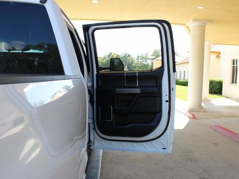 Used 2018 Ford F250 Platinum w/ Platinum Ultimate Package AWD/4WD image 30