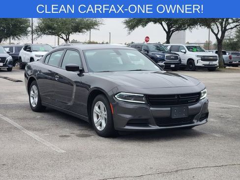 Used 2023 Dodge Charger SXT image 2