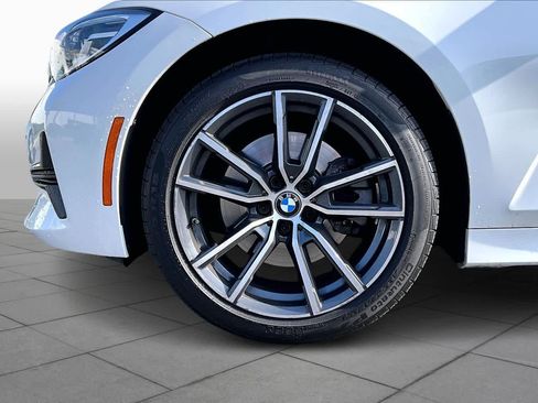 Used 2019 BMW 330i Sedan w/ Convenience Package image 10