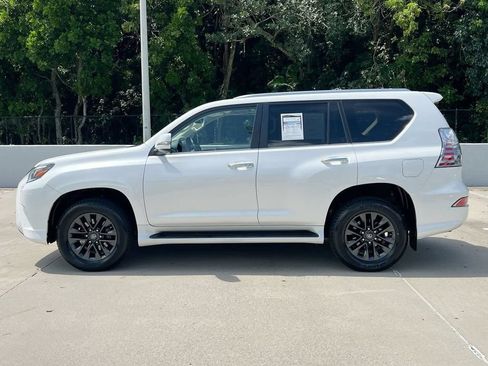 Certified 2023 Lexus GX 460 Premium w/ Premium Package AWD/4WD image 4