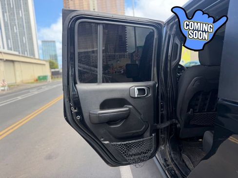 Used 2021 Jeep Gladiator Mojave AWD/4WD image 9