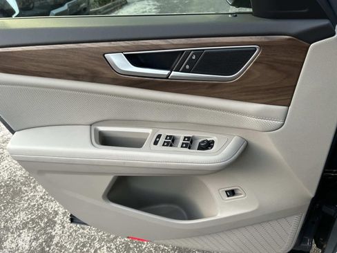 New 2026 Volkswagen Atlas SE FWD image 19