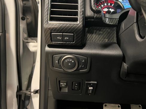 Used 2019 Ford F150 Raptor w/ Equipment Group 802A Luxury AWD/4WD image 15