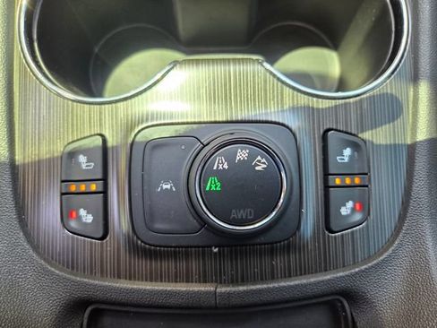 Used 2021 GMC Acadia SLT AWD/4WD image 30