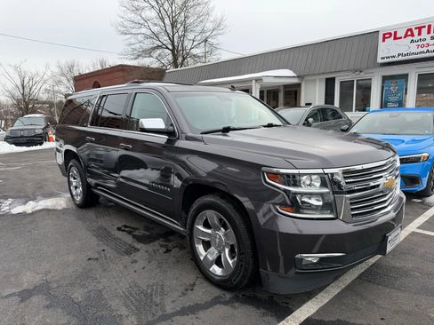 Used 2015 Chevrolet Suburban LTZ image 3