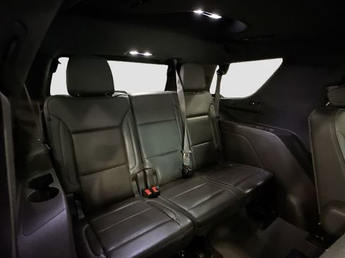 Used 2021 GMC Yukon Denali w/ Denali Premium Package image 30