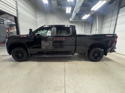 Used 2021 Chevrolet Silverado 1500 LT Trail Boss w/ Convenience Package II AWD/4WD image 5
