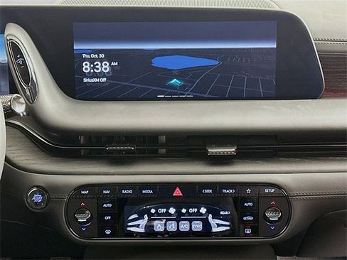 New 2026 Genesis G90 3.5T Prestige image 16