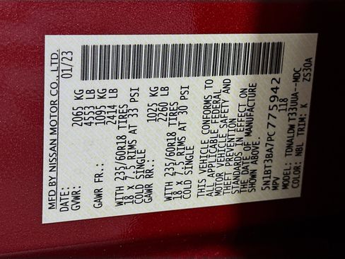 Used 2023 Nissan Rogue SV image 12