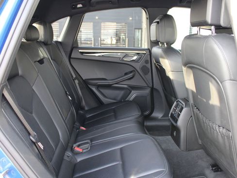 Used 2017 Porsche Macan image 23