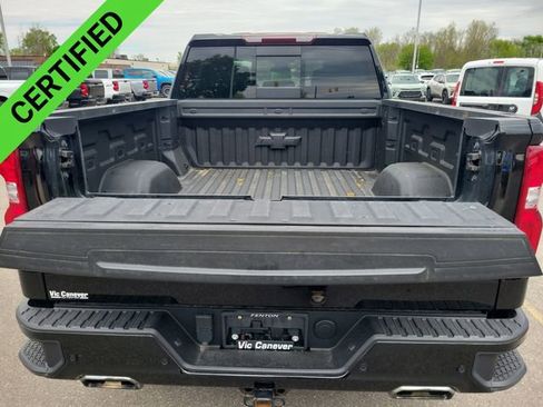 Certified 2022 Chevrolet Silverado 1500 RST w/ Convenience Package II AWD/4WD image 33