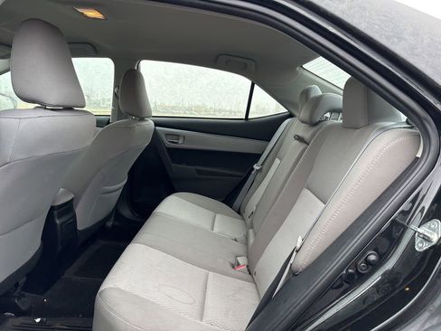 Used 2015 Toyota Corolla LE image 12