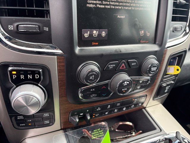 Used 2016 RAM 1500 Laramie w/ Convenience Group AWD/4WD image 18